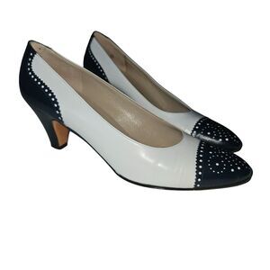 Salvatore Ferragamo Navy/White Women's Italian Pump Vintage Two-Tone Size 6.5 AA